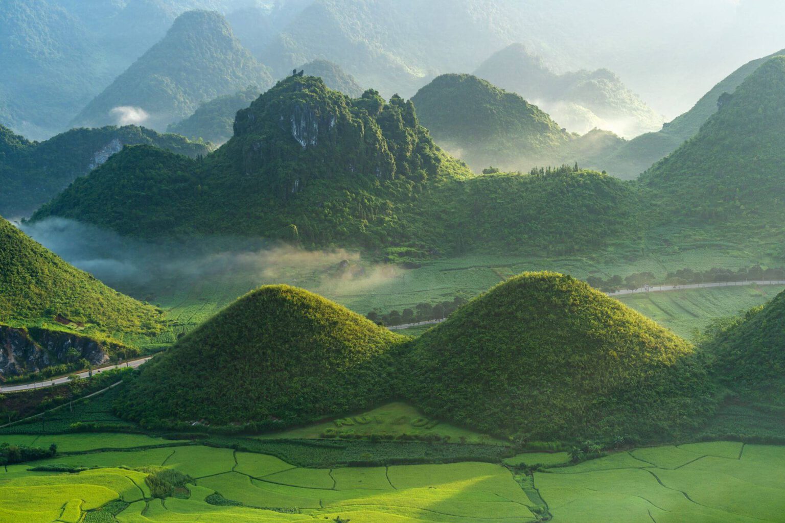7 điểm du lịch Việt Nam sở hữu cảnh đẹp siêu thực được du khách nước ngoài công nhận không thể diễn đạt qua ảnh chụp - Ảnh 12.