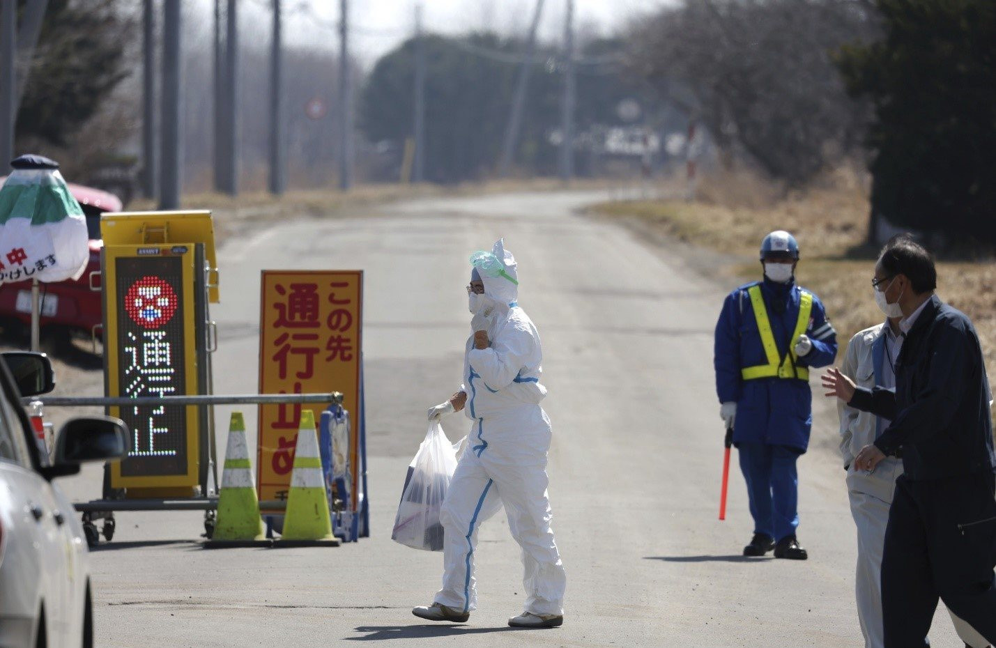 Nhật Bản rơi vào tình cảnh &quot;khủng hoảng trứng gia cầm&quot; khi dịch cúm tồi tệ tới mức không còn chỗ mà chôn gà chết - Ảnh 1.