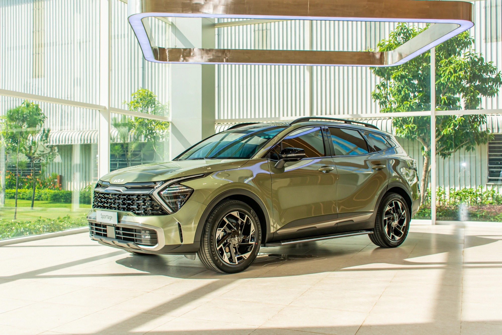 Kia Sportage giảm 110 triệu đồng: Bản cao cấp giá chưa tới 1 tỷ, thêm sức ép cho CX-5 và Tucson - Ảnh 3. Kia Sportage giảm 110 triệu đồng: Bản cao cấp giá chưa tới 1 tỷ, thêm sức ép cho CX-5 và Tucson - Ảnh 3.