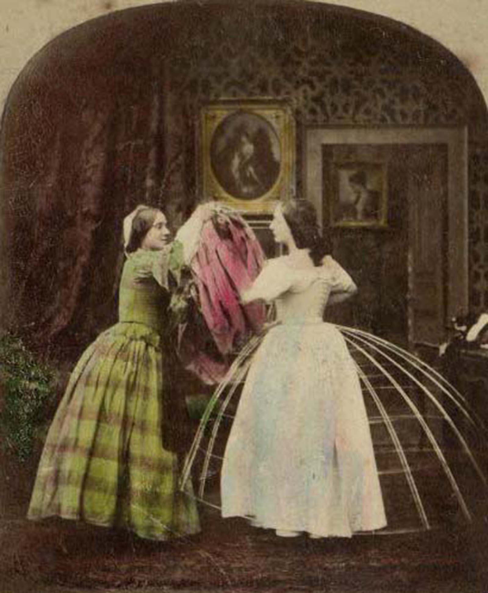 Thời đại Victoria Những năm 1880 nhộn nhịp Thời trang Victoria Quần áo,  người phụ nữ chiến thắng, Những năm 1870, Những năm 1880 png | PNGEgg
