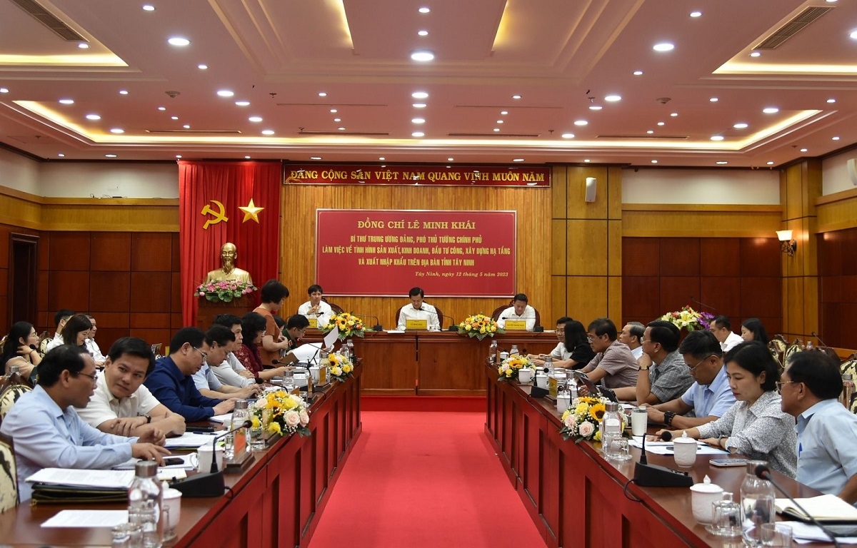 Phó Thủ tướng Lê Minh Khái: Tháo gỡ khó khăn, thúc đẩy tăng trưởng là “mệnh lệnh” - Ảnh 1.