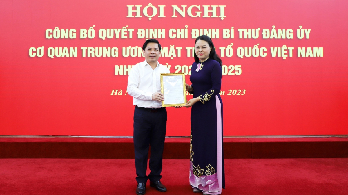 Bà Nguyễn Thị Thu Hà giữ chức Bí thư Đảng ủy cơ quan Trung ương MTTQ Việt Nam - Ảnh 1.
