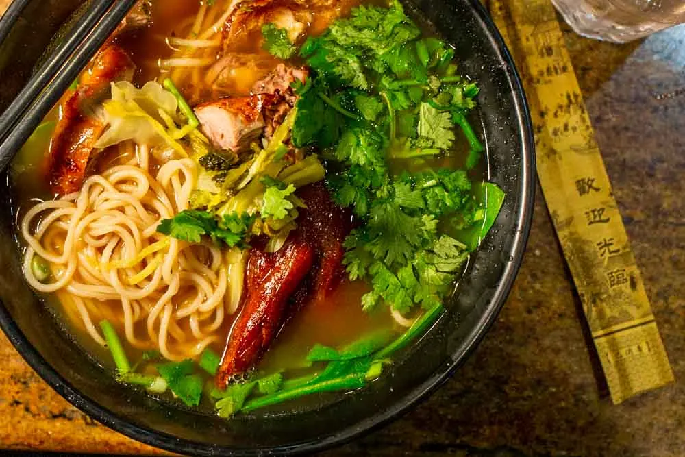 Western guests voted for the 40 best noodle dishes in the world: 5 famous Vietnamese specialties were honored - Photo 11.