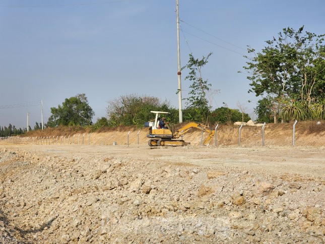 Dời ngày khánh thành đến 19/5, cao tốc Phan Thiết - Vĩnh Hảo đang thi công ra sao? - Ảnh 14.