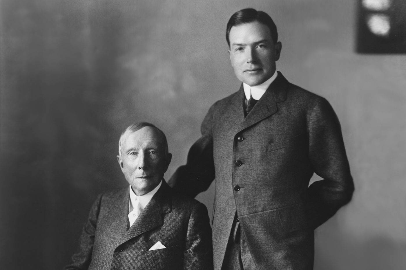 &quot;Vua dầu mỏ&quot; Rockefeller cảnh báo con trai: Có 2 kiểu người cố gắng đến mấy cũng thất bại, mãi nghèo túng - Ảnh 3.