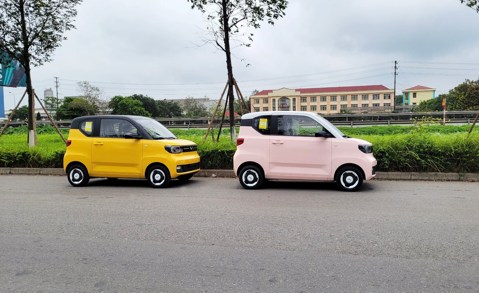 Xe điện HongGuang mini EV bất ngờ lộ diện tại nhà máy ở Hưng Yên - Ảnh 1.