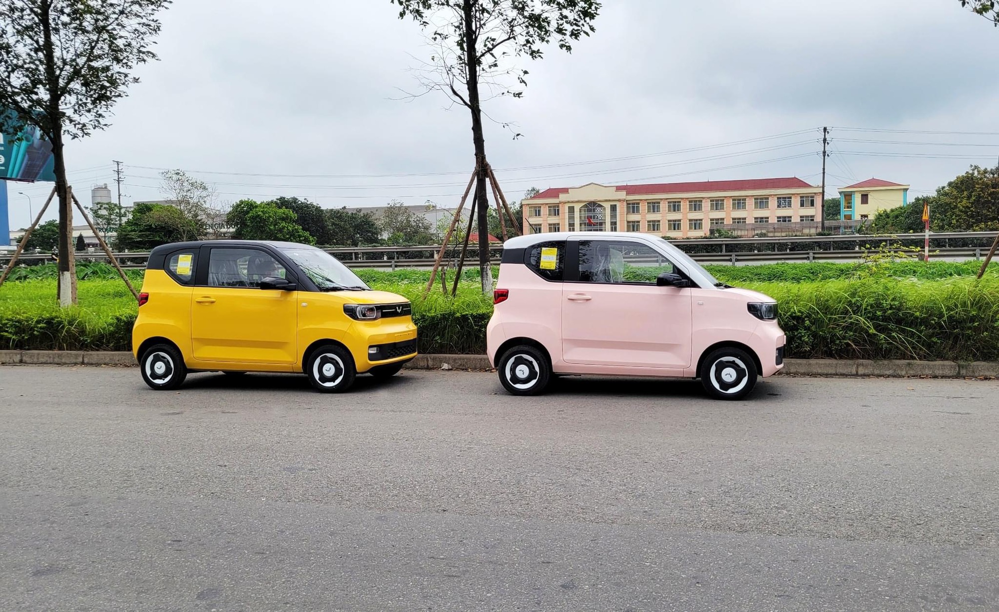 3 khoảng giá khiến Wuling HongGuang MiniEV bán chạy hoặc chết yểu tại Việt Nam: Xe cũ chực chờ ngáng đường - Ảnh 3.
