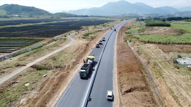 Hoãn khánh thành cao tốc Nha Trang - Cam Lâm, Vĩnh Hảo - Phan Thiết - Ảnh 1.