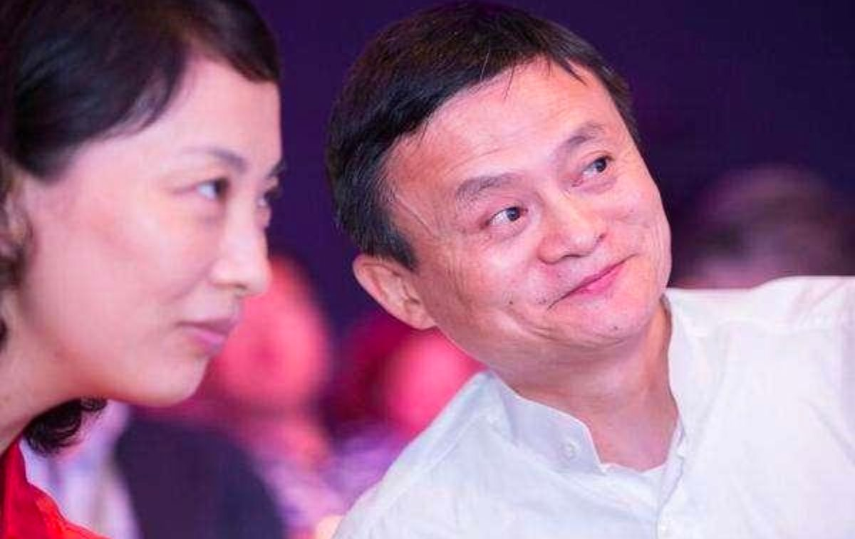 Đời sóng gió của cô lễ tân bị Jack Ma lừa suốt 14 năm: Sau 30 tuổi vẫn có thể bắt đầu sự nghiệp, miễn là nắm chắc trong tay 5 yếu tố then chốt này - Ảnh 1.