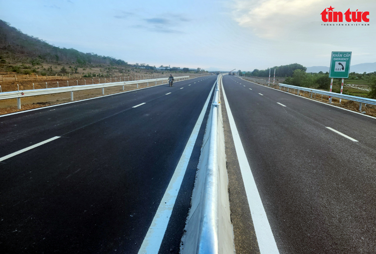 Ngăm hai cao tốc Nha Trang - Cam Lâm, Vĩnh Hảo - Phan Thiết dai 150 km đi vao khai thac - Ảnh 12.