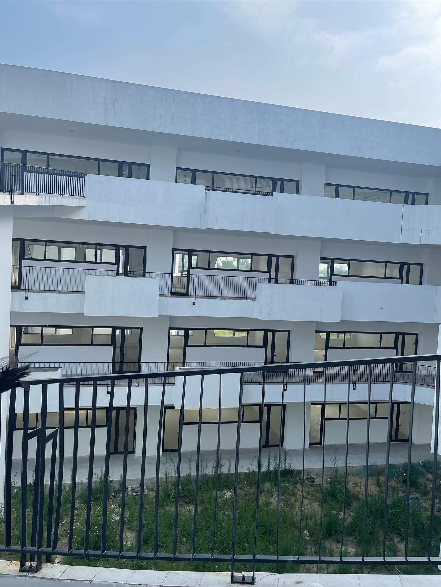 Ngôi trường cấp 3 có kiến trúc đẹp như mơ, học trò đứng góc nào cũng có hình sống ảo - Ảnh 6. Ngôi trường cấp 3 có kiến trúc đẹp như mơ, học trò đứng góc nào cũng có hình sống ảo - Ảnh 6.