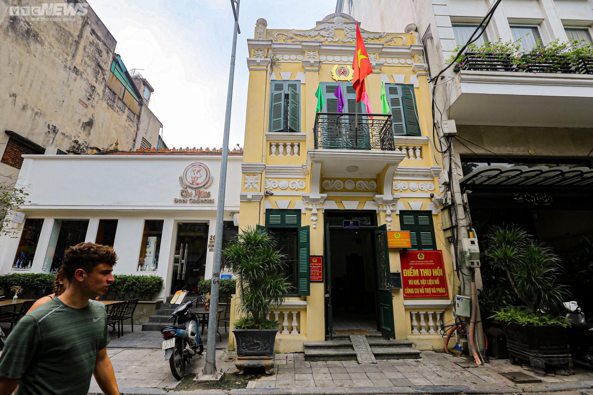 Ngắm những công trình kiến trúc Pháp cổ ở Hà Nội sau khi được trùng tu - Ảnh 17.