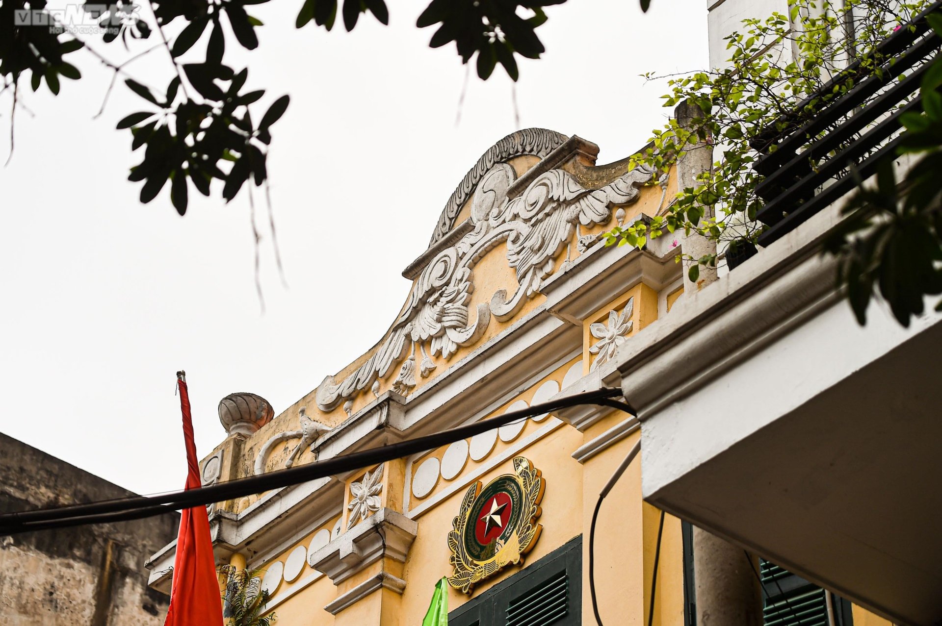 Ngắm những công trình kiến trúc Pháp cổ ở Hà Nội sau khi được trùng tu - Ảnh 19.