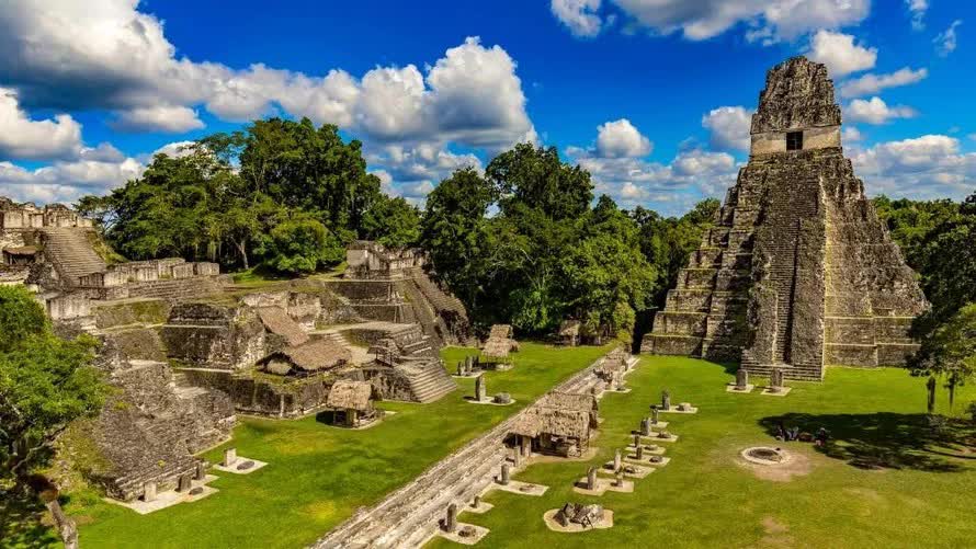 Phục chế những bức ảnh cũ, các nhà khoa học sốc trước sự hiện đại của nền văn minh Maya: Hàng nghìn năm TCN đã có phi thuyền, máy bay xịn xò? - Ảnh 3.