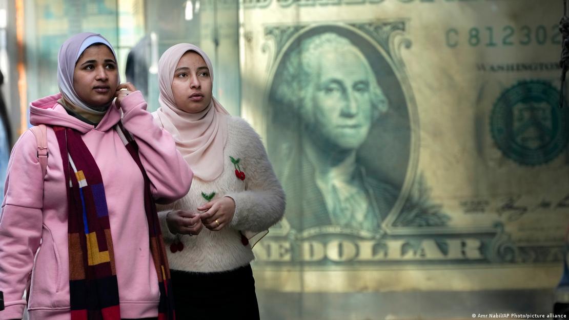 Tại sao sự thống trị của đồng USD đang suy giảm ở Trung Đông? - Ảnh 1.