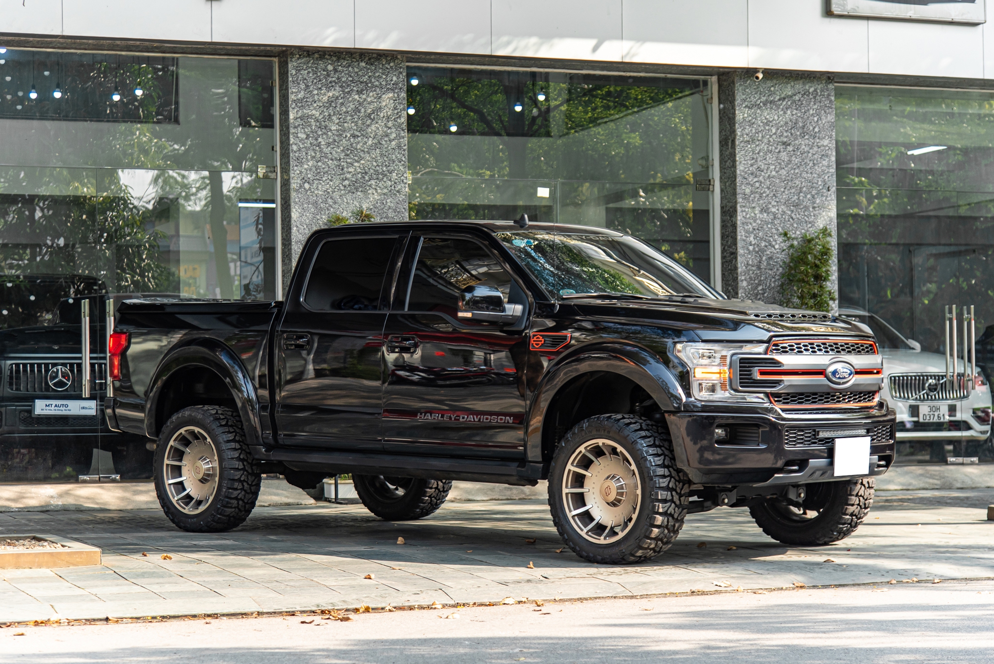 Ford F-150 Harley-Davidson - Ảnh 1.