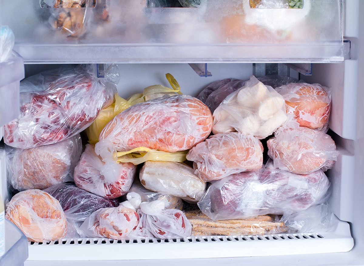 9 sai lầm khi bảo quản thực phẩm trong tủ đông làm tăng nguy cơ ngộ độc - Ảnh 4.