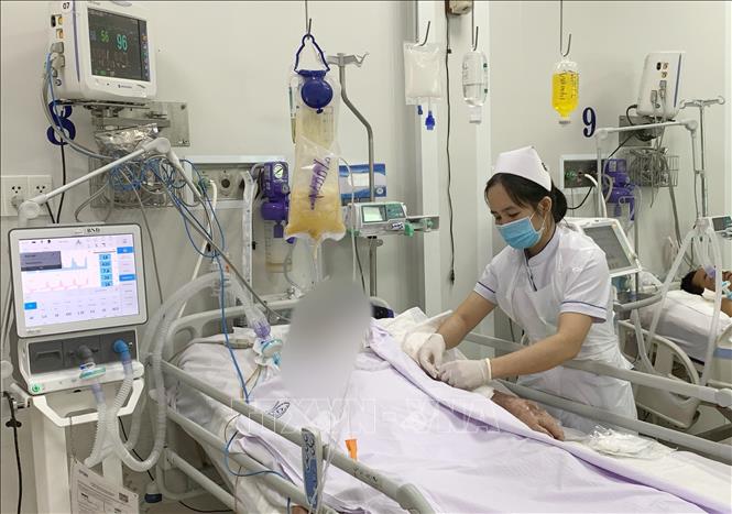 6 lọ thuốc hiếm điều trị ngộ độc Botulinum do WHO viện trợ khẩn cấp đã về đến Việt Nam - Ảnh 1.