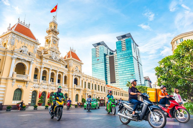 Việt Nam thăng hạng vượt bậc, dẫn đầu thế giới về cải thiện môi trường kinh doanh, trong khi nước láng giềng tụt hạng nhiều nhất - Ảnh 2.