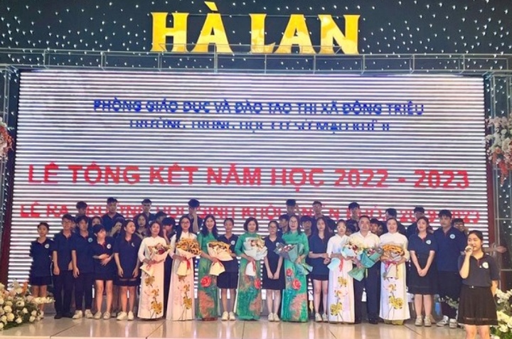 Quảng Ninh: Hiệu trưởng THCS Mạo Khê 2 phân trần về buổi tổng kết 'hoành tráng' - Ảnh 6.