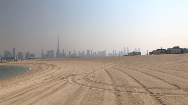 34 triệu USD chỉ mua được một mảnh đất cát ở Dubai - Ảnh 1.