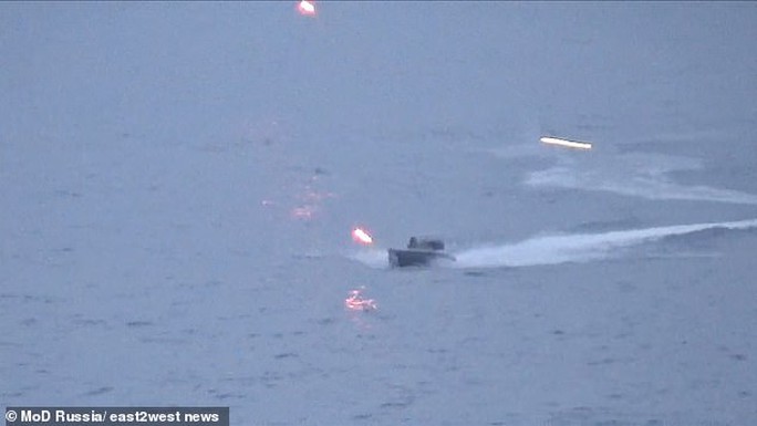Tàu Nga bị tấn công khi tuần tra đường ống khí đốt ở biển Đen - Ảnh 1.