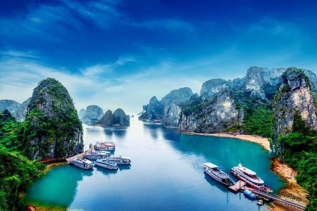 Báo Anh bình chọn Việt Nam nằm trong Top những quốc gia tốt nhất để đi du lịch ở Đông Nam Á, một loạt địa danh nổi tiếng được nhắc đến - Ảnh 1.