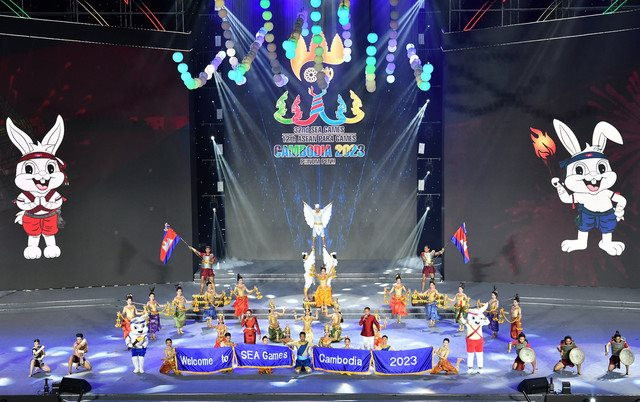 Có thể chi 200 triệu USD cho SEA Games 2023, nước cờ 'khôn ngoan' với kinh tế Campuchia? - Ảnh 3.