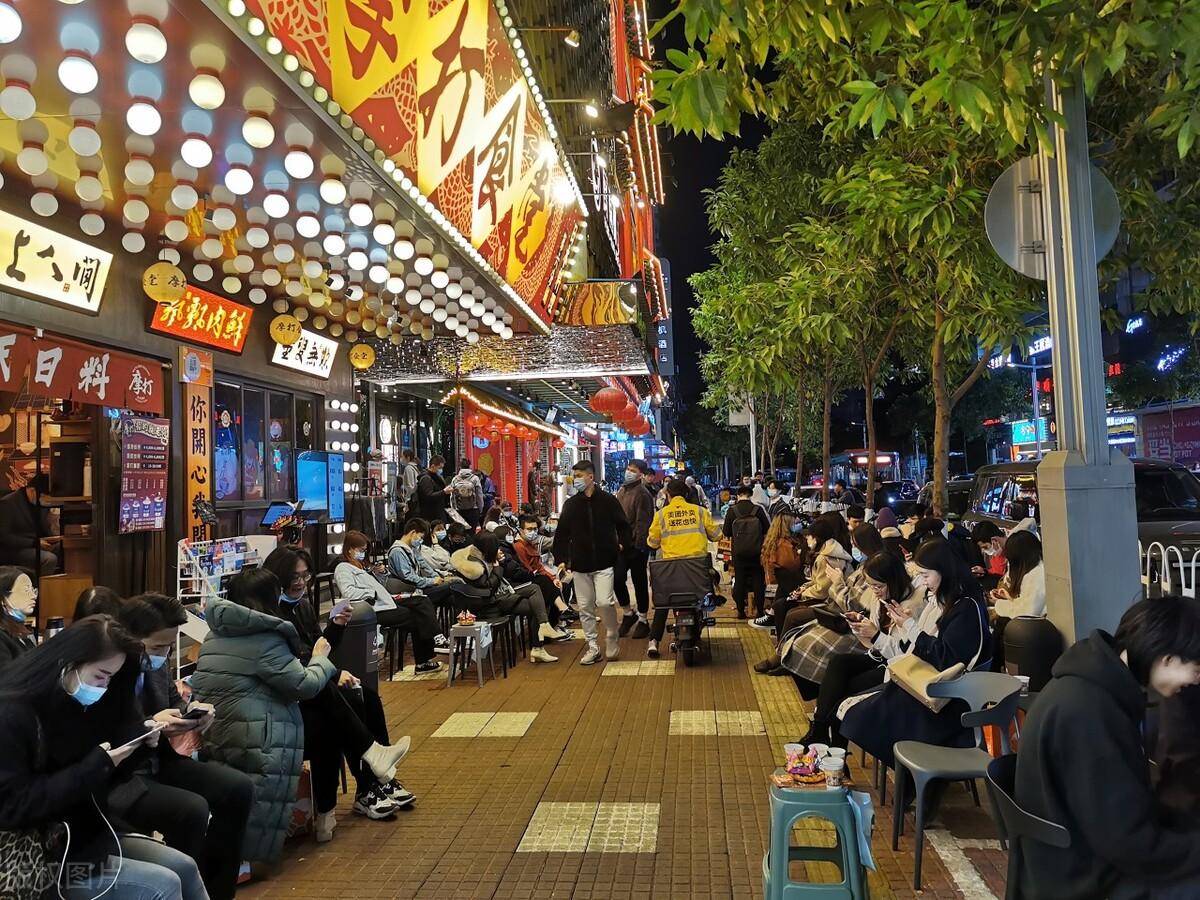 Người đàn ông 32 tuổi thất nghiệp về vay nợ mở quán lẩu, chỉ sau 1 tháng bật khóc vì thua lỗ hơn 300 triệu: Chấm dứt giấc mơ khởi ngiệp! - Ảnh 2.