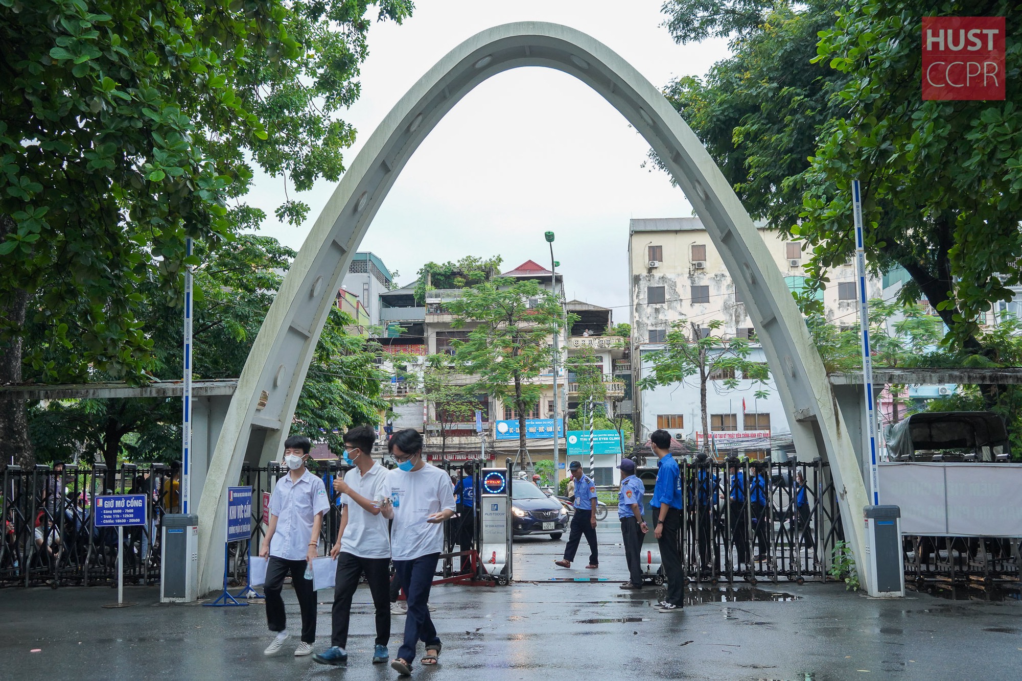 Là ĐH công lập có doanh thu cao nhất Việt Nam, Bách khoa HN mỗi ngày thu về 3,9 tỷ đồng, mỗi năm buộc thôi học 800 sinh viên, đầu ra toàn “cực phẩm” - Ảnh 9.