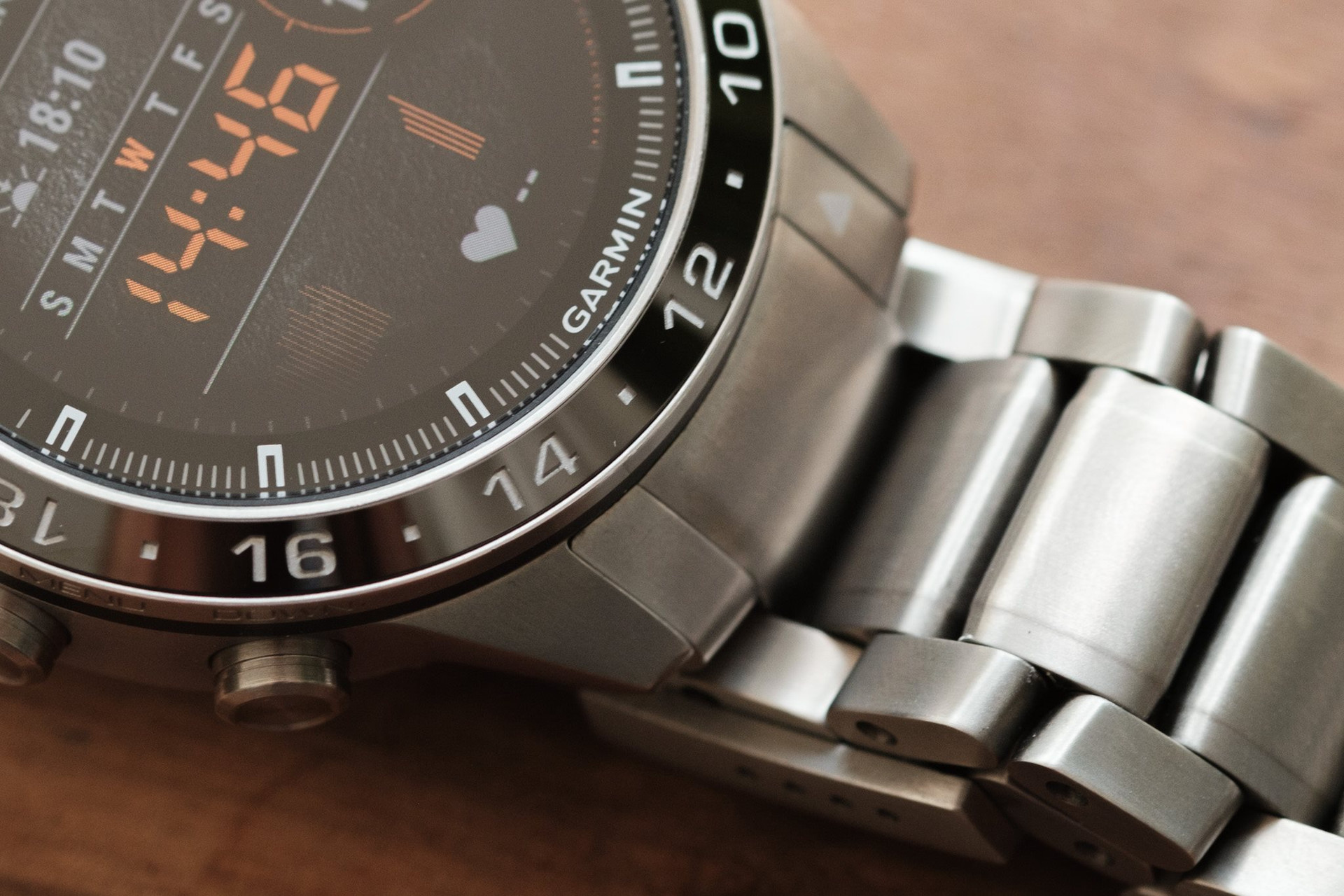 Mẫu đồng hồ Garmin có giá hơn 60 triệu đồng, không dành cho số đông - Ảnh 7.