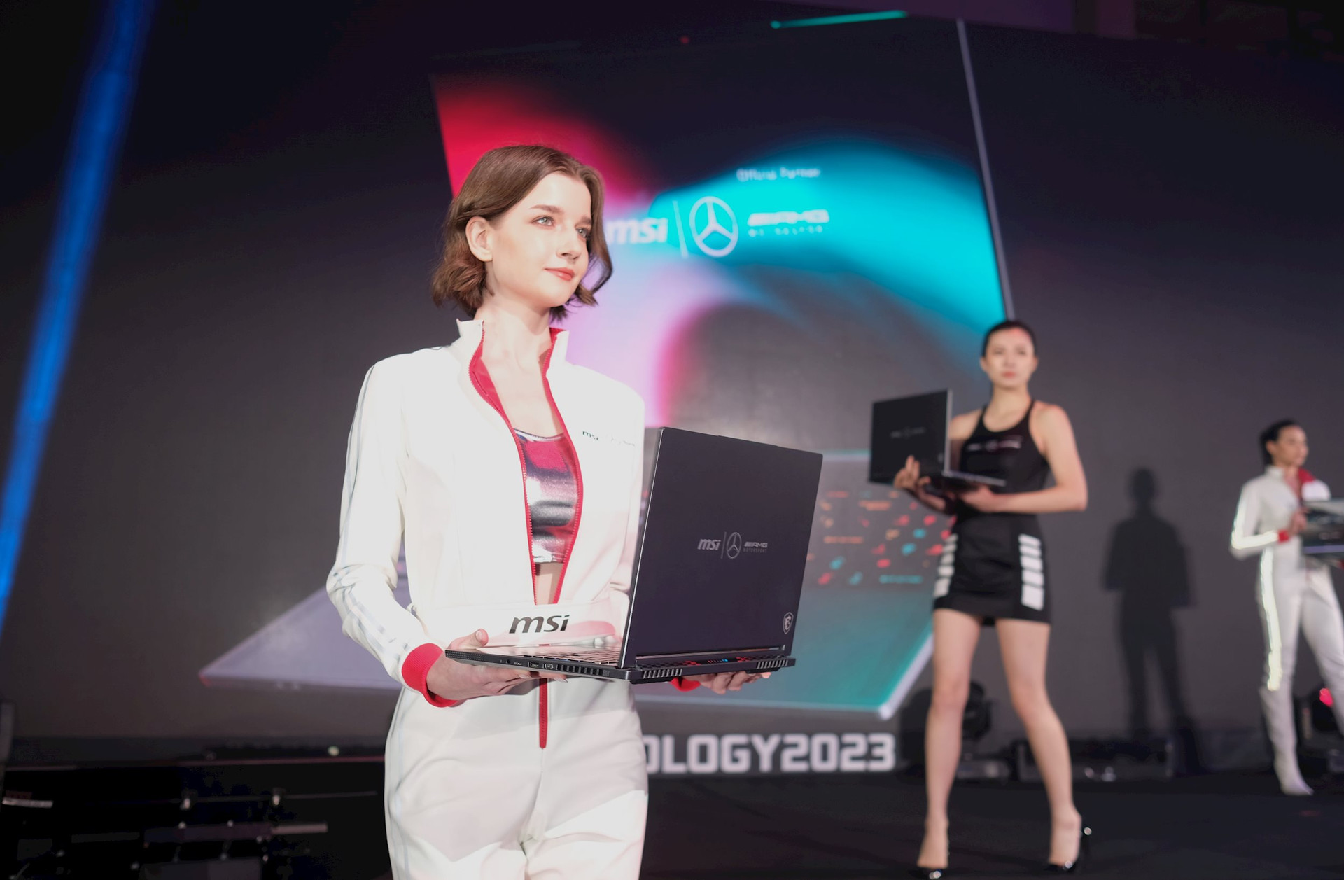 Trải nghiệm laptop của MSI lần đầu hợp tác cùng Mercedes-AMG tại Computex 2023: Xịn và đẹp - Ảnh 7.