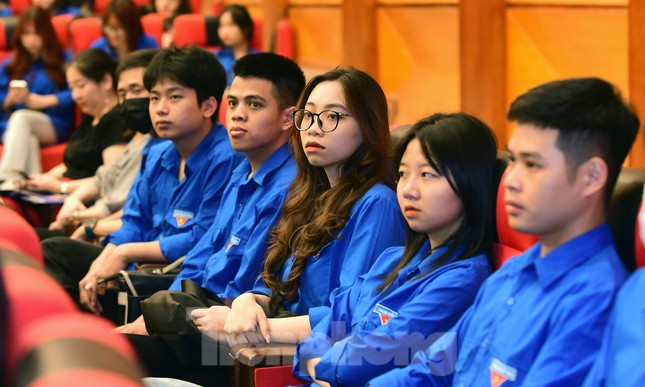 Cứ 10 thanh niên có 1 thanh niên thất nghiệp - Ảnh 4. Cứ 10 thanh niên có 1 thanh niên thất nghiệp - Ảnh 4.