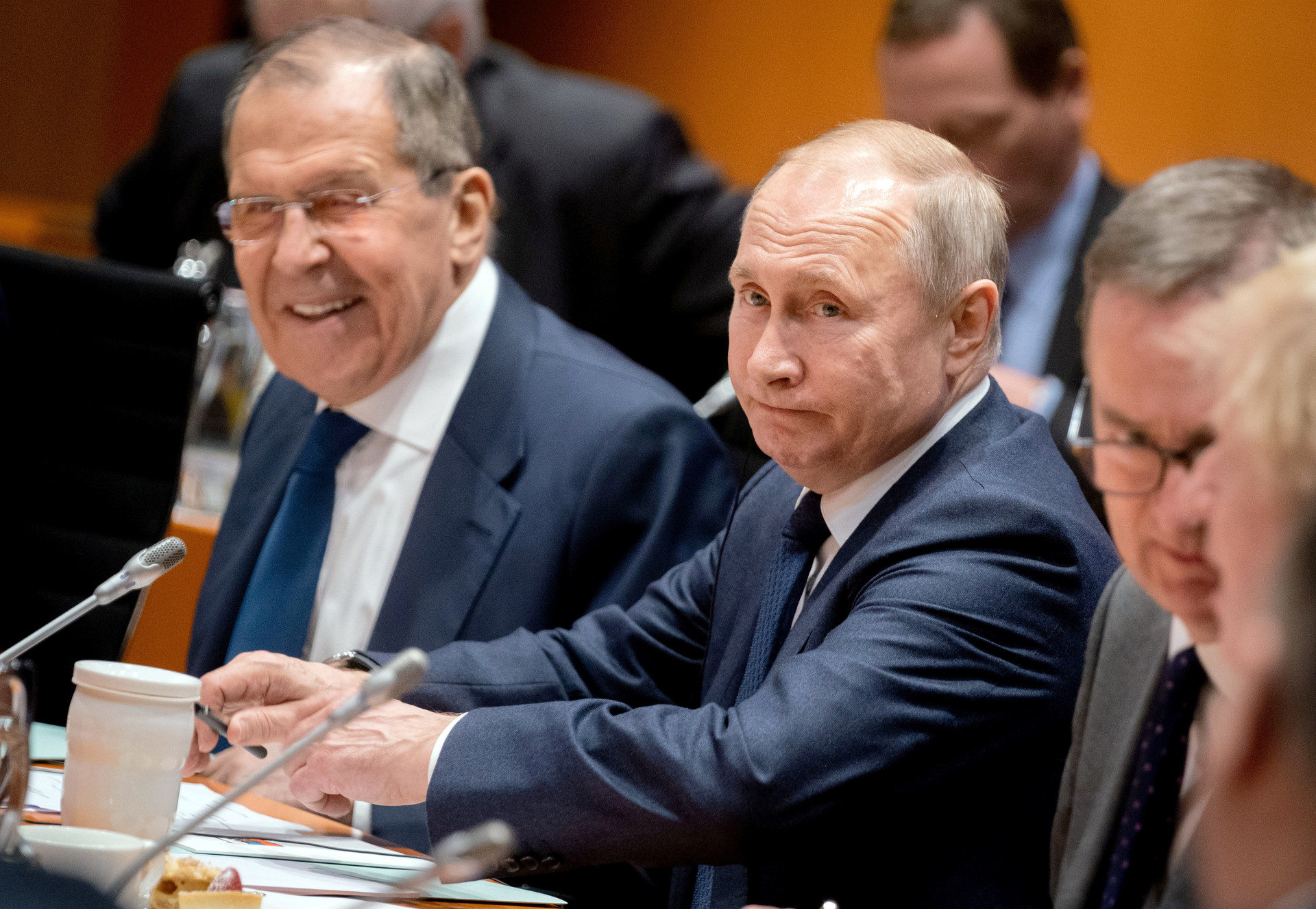 Đàm phán then chốt đổ vỡ vì Moscow không nhượng bộ, &quot;cứu tinh&quot; hàng đầu của dầu Nga hứng đòn đau đớn - Ảnh 1.