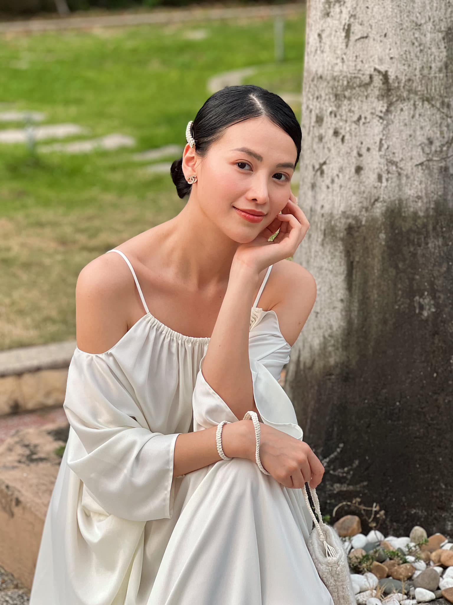 Hoa hậu Việt có 2 cơ ngơi ở tuổi 28: Penthouse sang xịn chưa choáng bằng toàn cảnh biệt thự tại khu nhà giàu - Ảnh 2.
