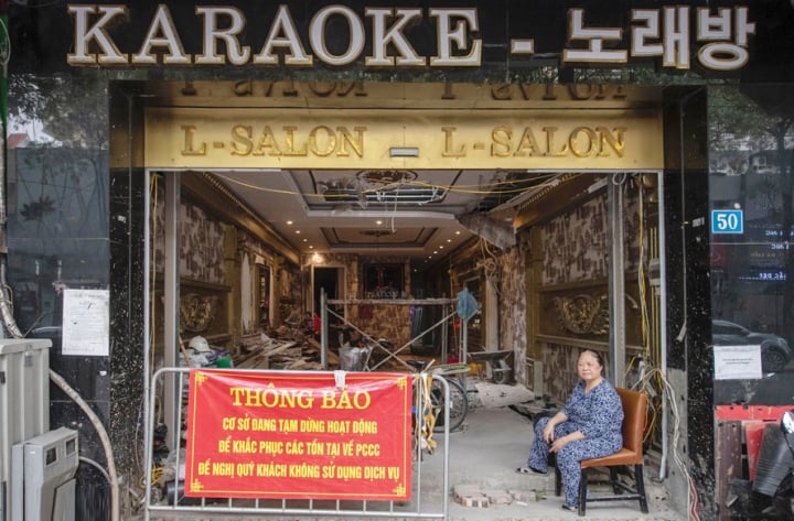 Sau loạt văn bản gỡ khó, quán karaoke ở Hà Nội vẫn chưa được hoạt động trở lại - Ảnh 2.