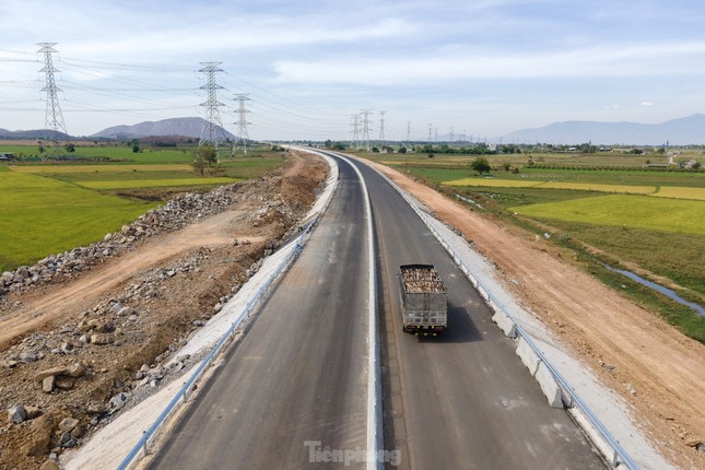 Gần 12.000 tỷ đồng làm đường kết nối với cao tốc Biên Hòa - Vũng Tàu - Ảnh 1.