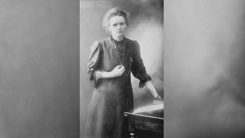 Vì sao nữ bác học Marie Curie được chôn cất trong quan tài lót chì dày 2,5 mm? - Ảnh 1.