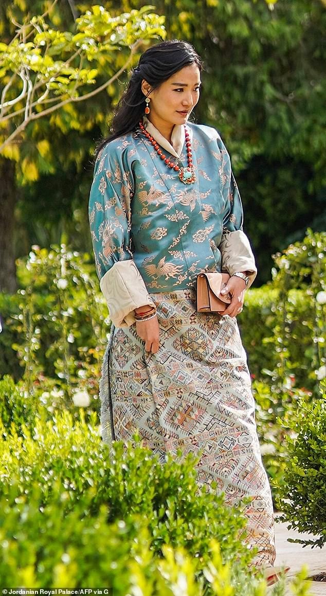Hoàng hậu &quot;vạn người mê&quot; Bhutan thông báo tin mừng ngay sau sinh nhật tuổi 33, dân chúng vỡ òa hạnh phúc  - Ảnh 3.