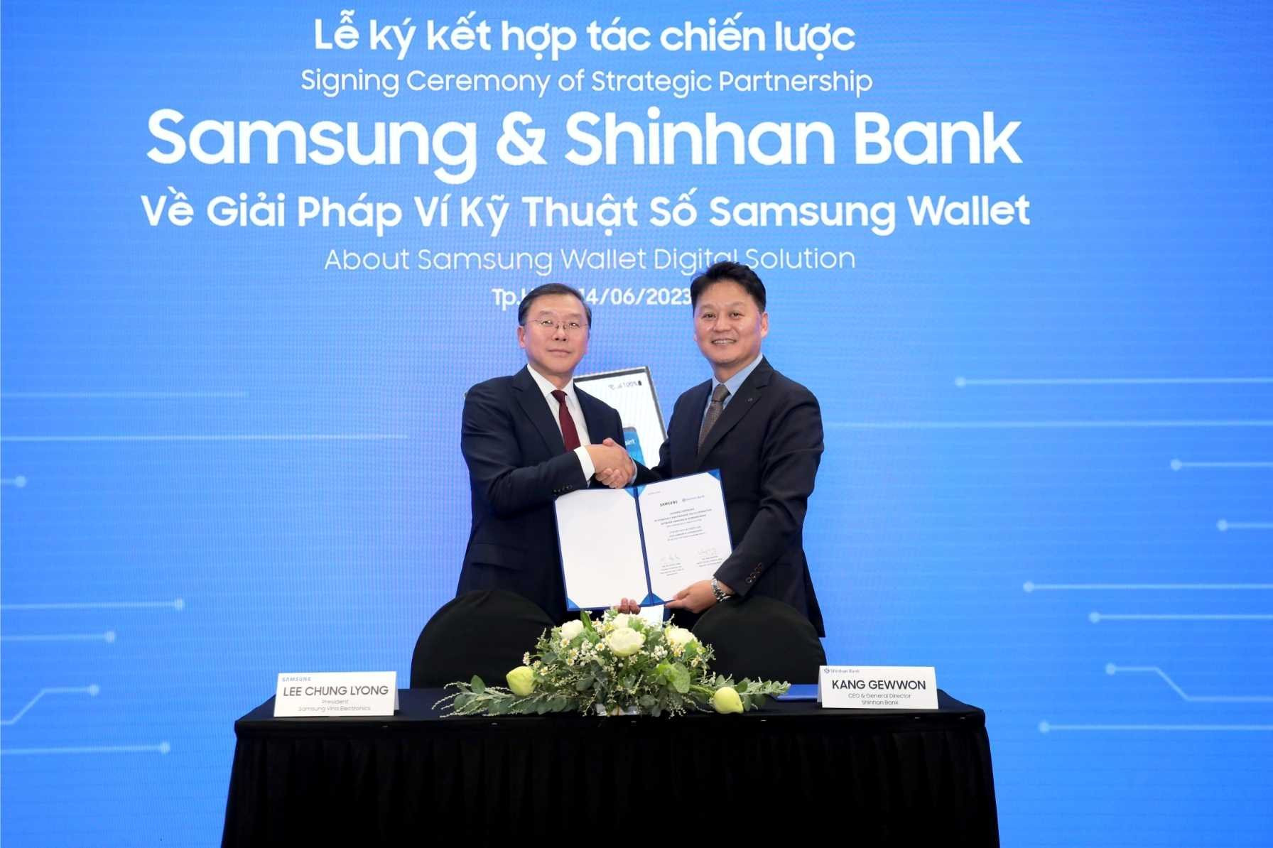 Samsung 'bắt tay' Shinhan Bank, mang đến nhiều quyền lợi cho người dùng Việt - Ảnh 2.