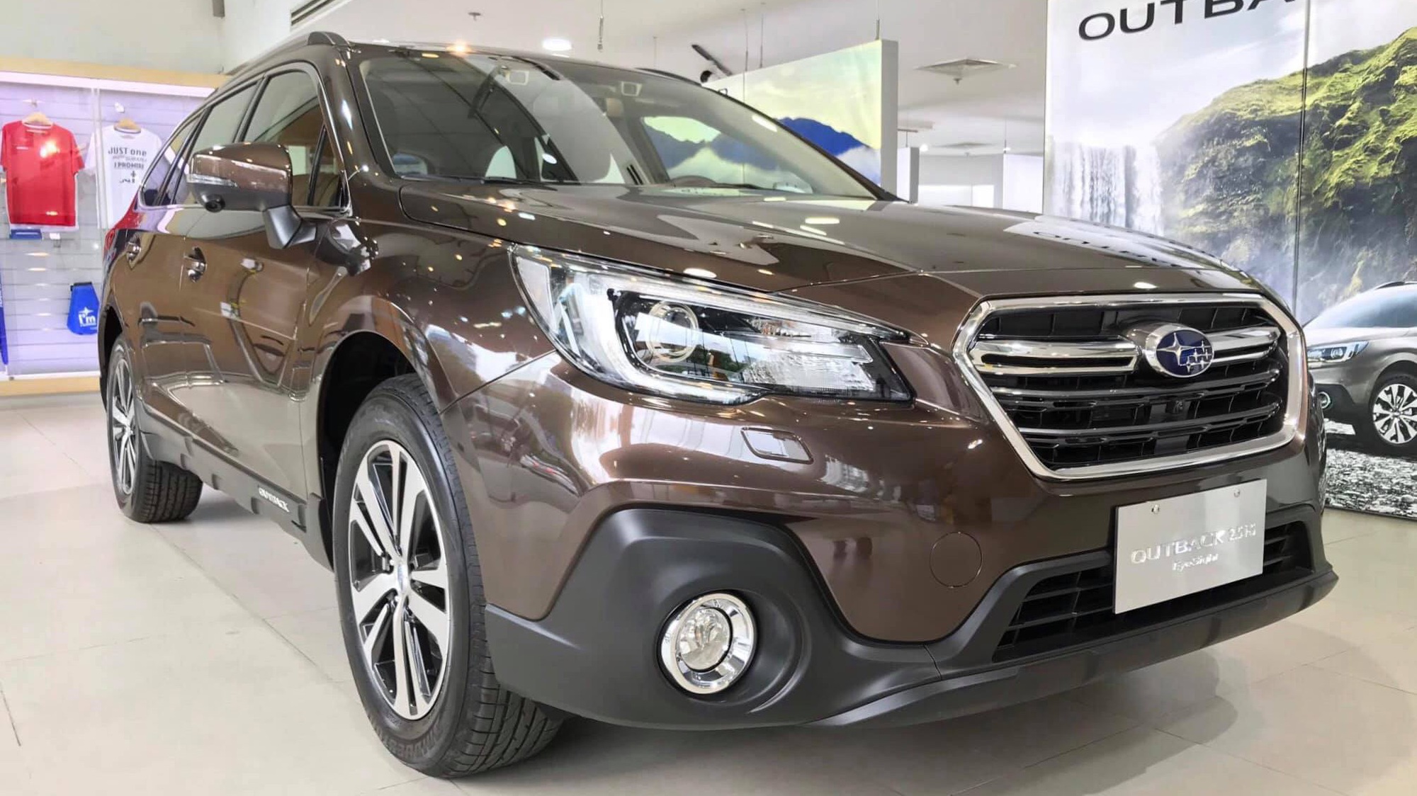 Mua xe 2 tỷ đi 4 năm lỗ 1 tỷ, chủ xe Subaru Outback than thở: '2 năm nữa không biết bán được 500 triệu không' - Ảnh 1.