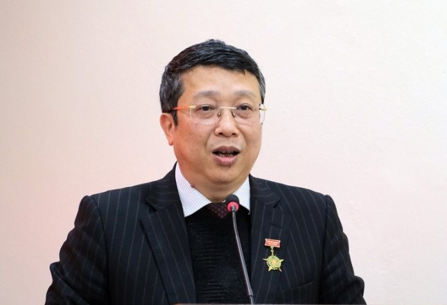 Ông Hoàng Trung giữ chức Thứ trưởng Bộ NN&PTNT - Ảnh 1.