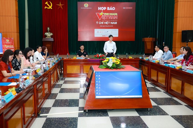 Chương trình Vinh quang Việt Nam 2023: Tôn vinh 16 tập thể, cá nhân điển hình tiên tiến - Ảnh 1.