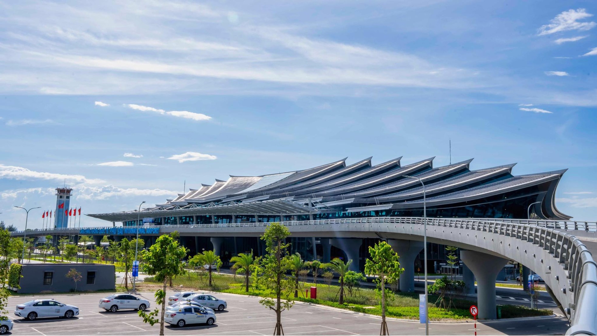 Ấn tượng hình ảnh kiến trúc sân bay 'độc nhất vô nhị' ở Việt Nam - Ảnh 3.