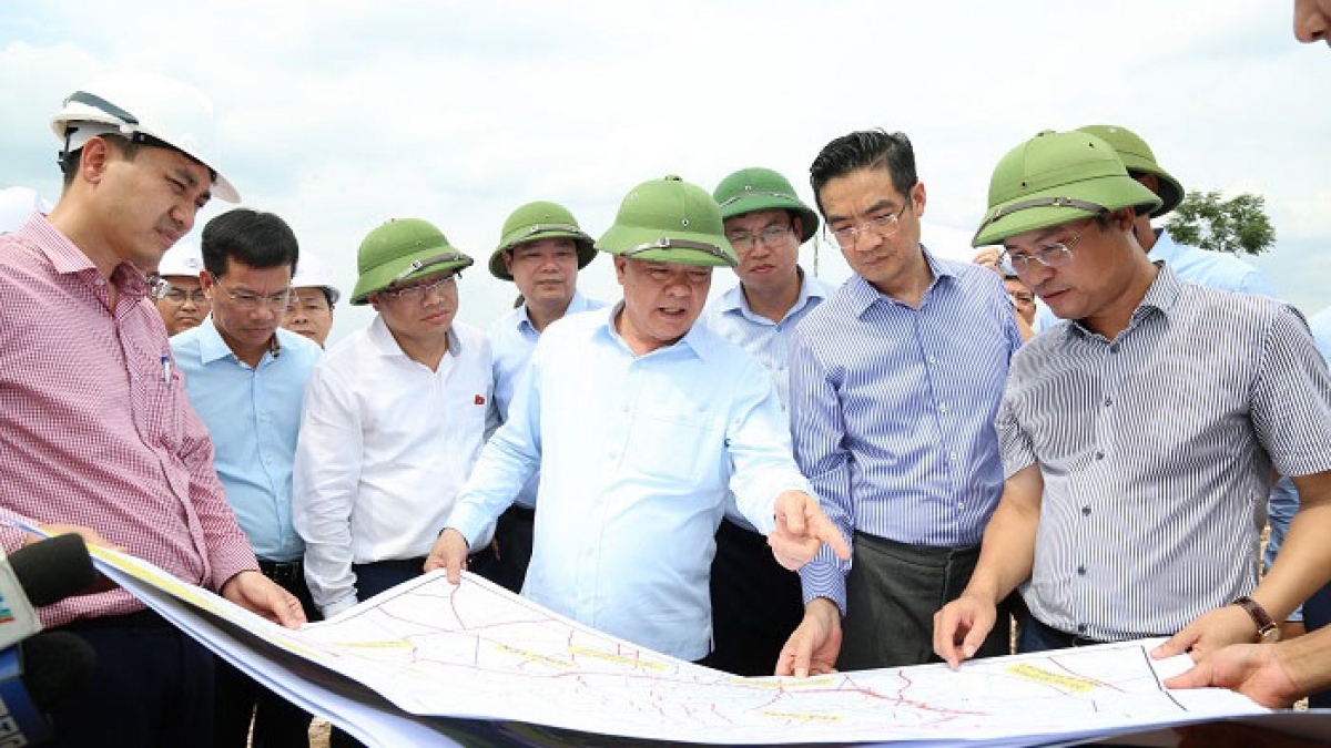 Bí thư Thành ủy Hà Nội: Chuẩn bị kỹ để tổ chức lễ khởi công đường Vành đai 4 đồng bộ - Ảnh 1.