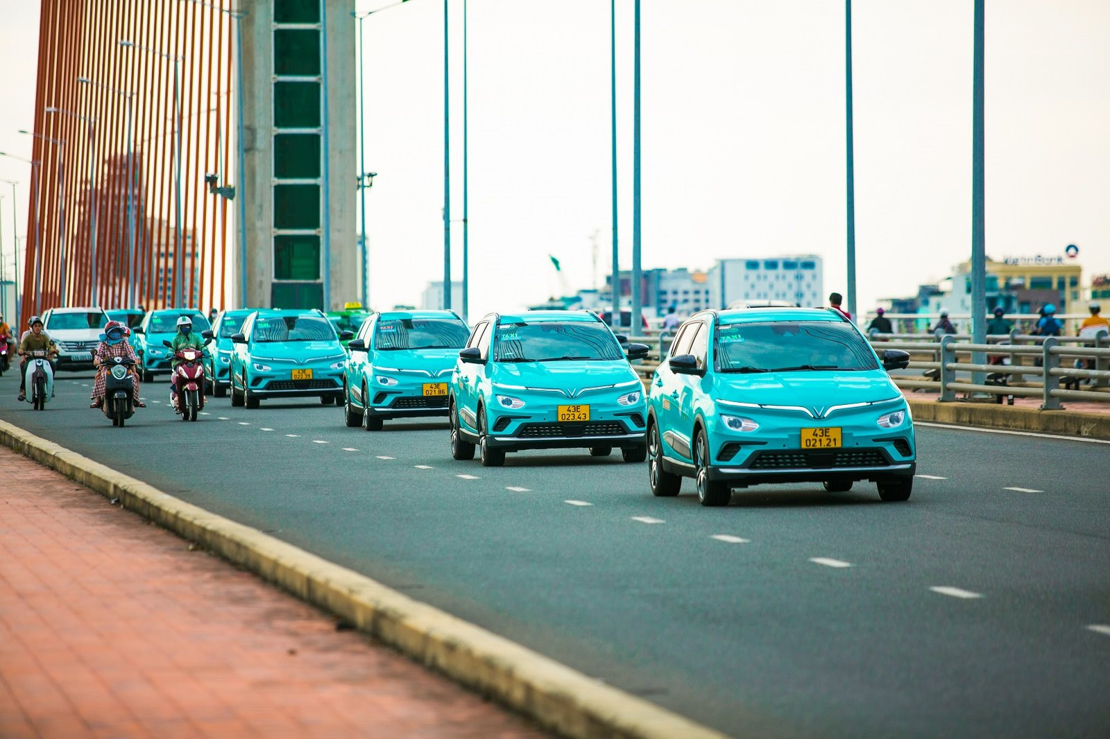 Hãng taxi của tỷ phú Phạm Nhật Vượng cán mốc 1 triệu chuyến đi chỉ sau 10 tuần, muốn “phủ xanh” 27 tỉnh thành ngay trong năm 2023