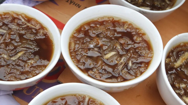 Chuyên trang ẩm thực quốc tế dành mỹ từ cho một loại nước sốt đậm đà của Việt Nam - Ảnh 1.
