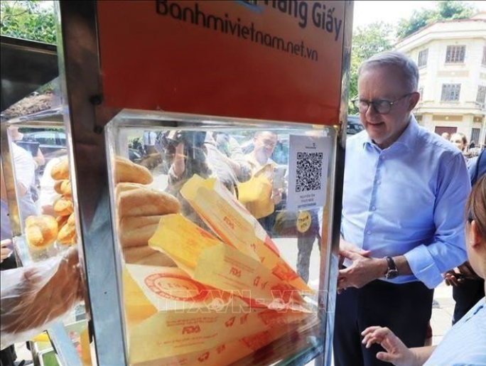 Điều gì khiến Thủ tướng Úc Anthony Albanese thích bánh mì Việt Nam? - Ảnh 4.
