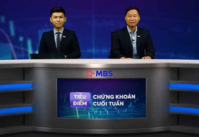 Kinh tế trưởng MBS: Chỉ cần chờ nhịp chỉnh, mua cổ phiếu đầu ngành thuộc nhóm ngân hàng và chứng khoán là có thể hưởng quả ngọt - Ảnh 1.