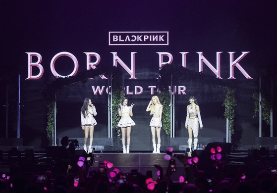 &quot;Gà đẻ trứng vàng&quot; Born Pink của BlackPink giúp ông trùm giải trí YG tăng trưởng doanh thu 108% và lợi nhuận gần 500% trong quý I/2023 - Ảnh 1.